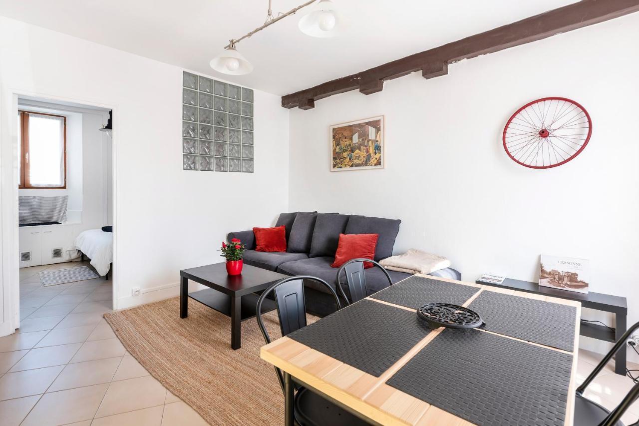 Les Logis De Marcoussis Apartment Exterior foto